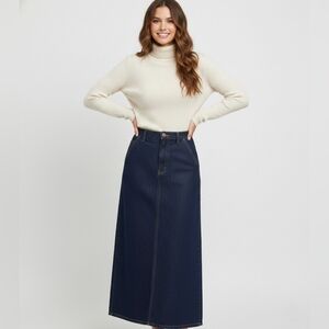 NWT Dark Wash Denim Maxi Skirt Size M